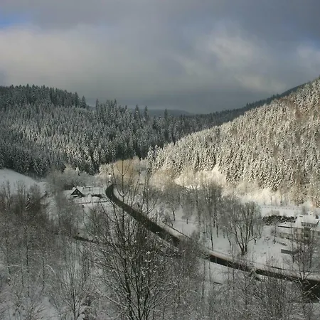 아파트 Gemuetliche Fuer Naturliebhaber